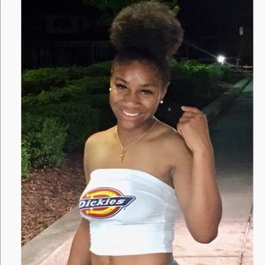 Meet your Posher, Destinee